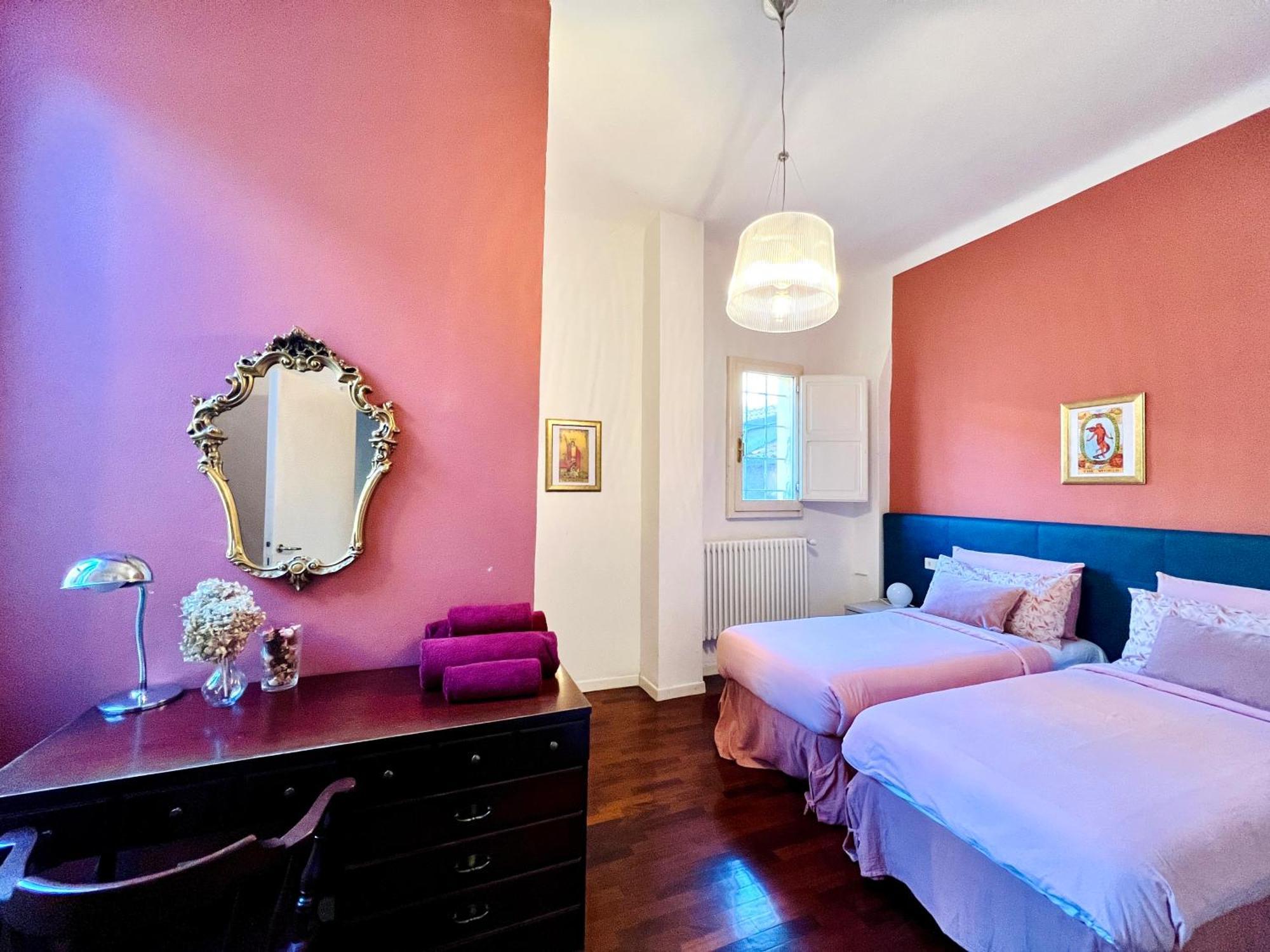 Ferienwohnung House Of Chariot - In The Heart Of Bologna Exterior foto
